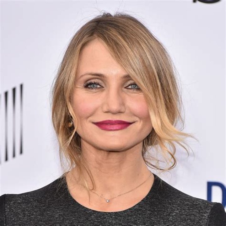 15 Celebrities Who Walked Away at the Peak of their Careers