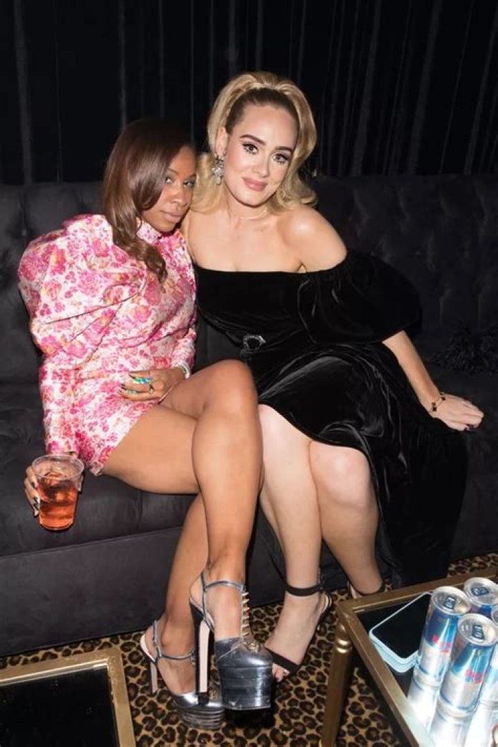 Adele’s 60 Minutes interview: “I don’t want to be some skinny mini with my t-ts out”