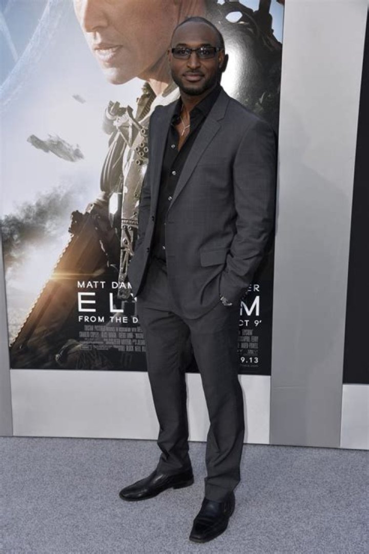 Adrian Holmes Net Worth - Wiki, Age, Weight and Height, Relationships, Family, and More