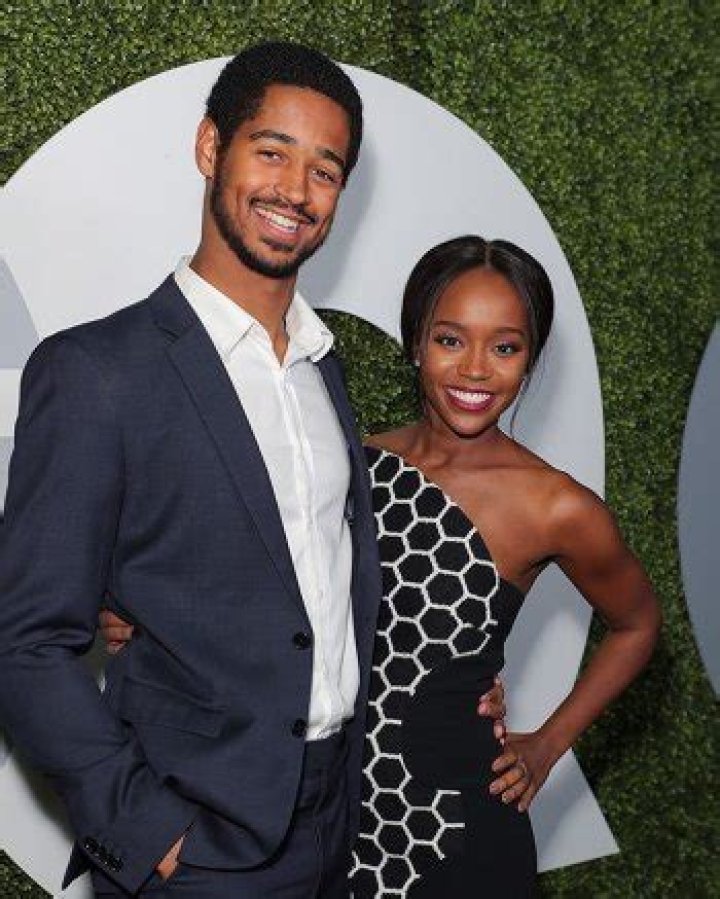 Alfred Enoch Girlfriend, Dating, Gay, Shirtless, Parents, Interview, Bio