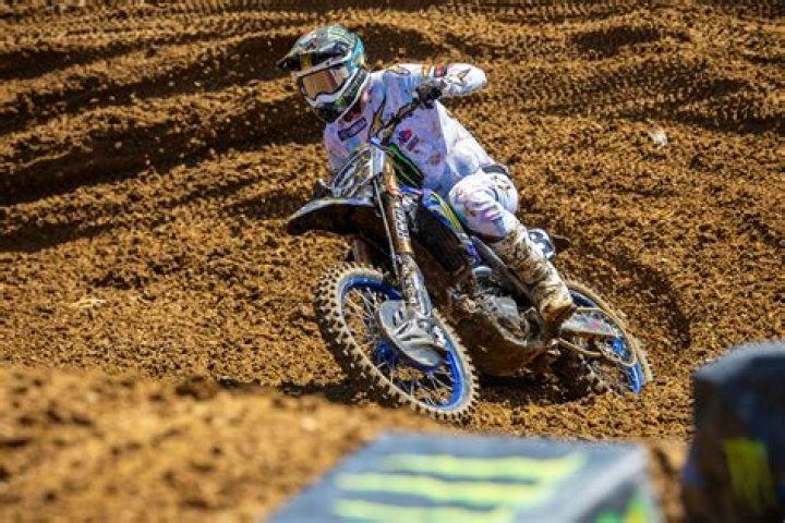 American Motocross Racer Eli Tomac's Marital Status! Know About His Wife, Children, Kawasaki, Bike, Yamaha, Net Worth, Salary, & More.