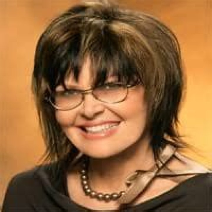 An American Producer And Writer, Lynn Marie Latham Rejoices Her 38 Years Of Marital Relationship.