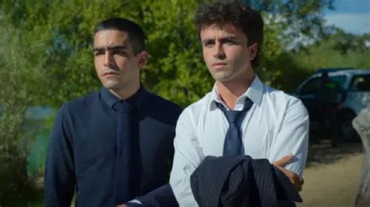 Are Elite's Itzan Escamilla and Carla Díaz dating in real life?