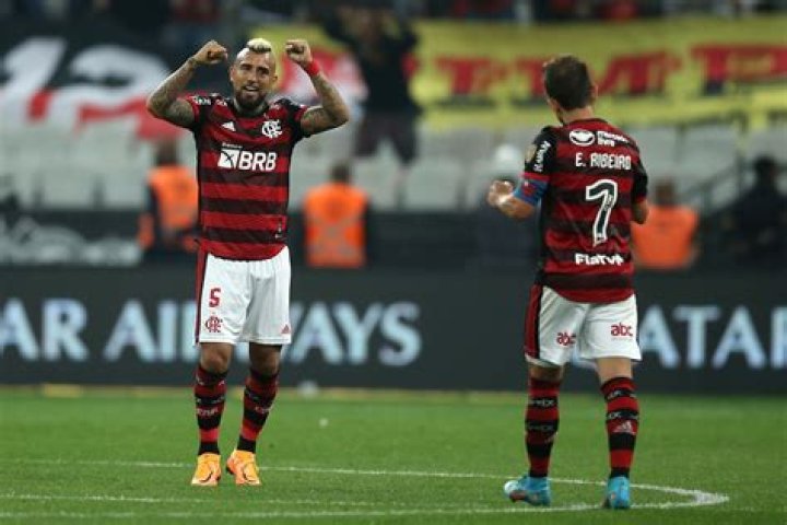 Arturo Vidal Net Worth - Wiki, Age, Weight and Height, Relationships, Family, and More