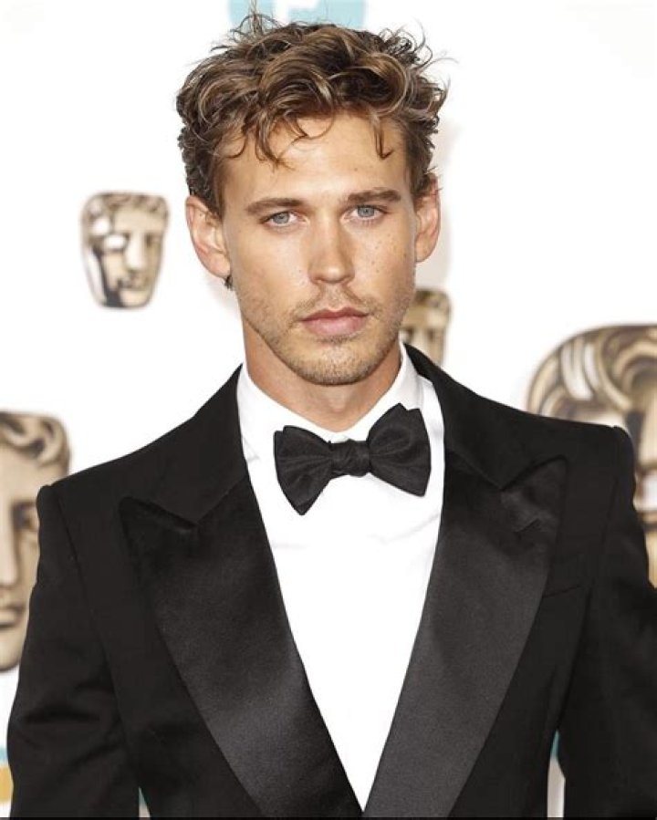 Austin Butler: I don’t still talk like Elvis uh huh uh huh