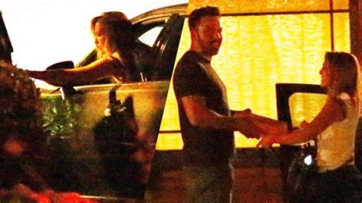 Ben Affleck’s nanny rendezvous photos are out, he’s smiling ear to ear