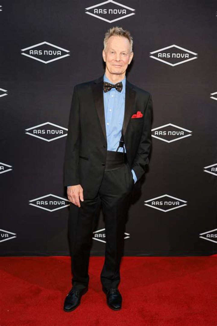 Bill Irwin Net Worth - Wiki, Age, Weight and Height, Relationships, Family, and More