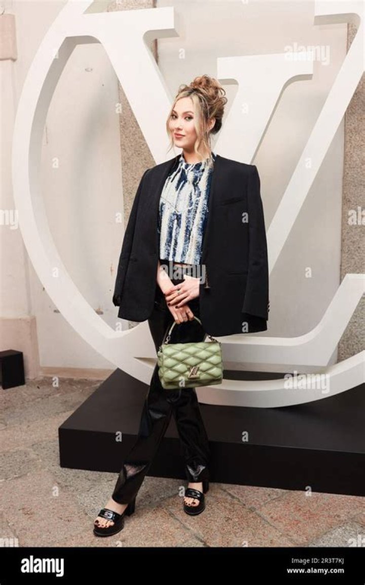 bitchy | Louis Vuitton Cruise Collection 2024 presentation photocall