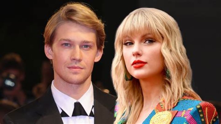 bitchy | Taylor Swift stays close to her beau as she makes a rare appearance with Joe Alwyn