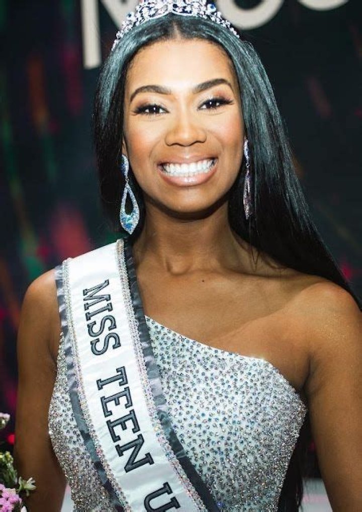 Breanna Myles Bio (Wiki) 