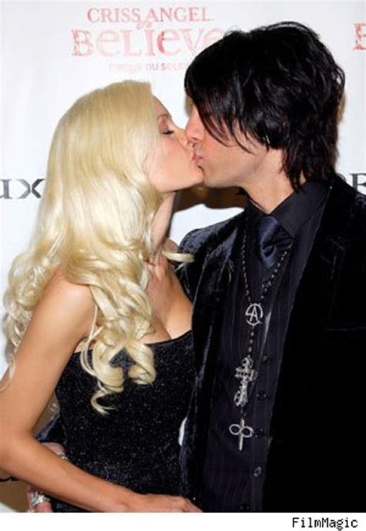 Cameron Diaz dating Criss Angel