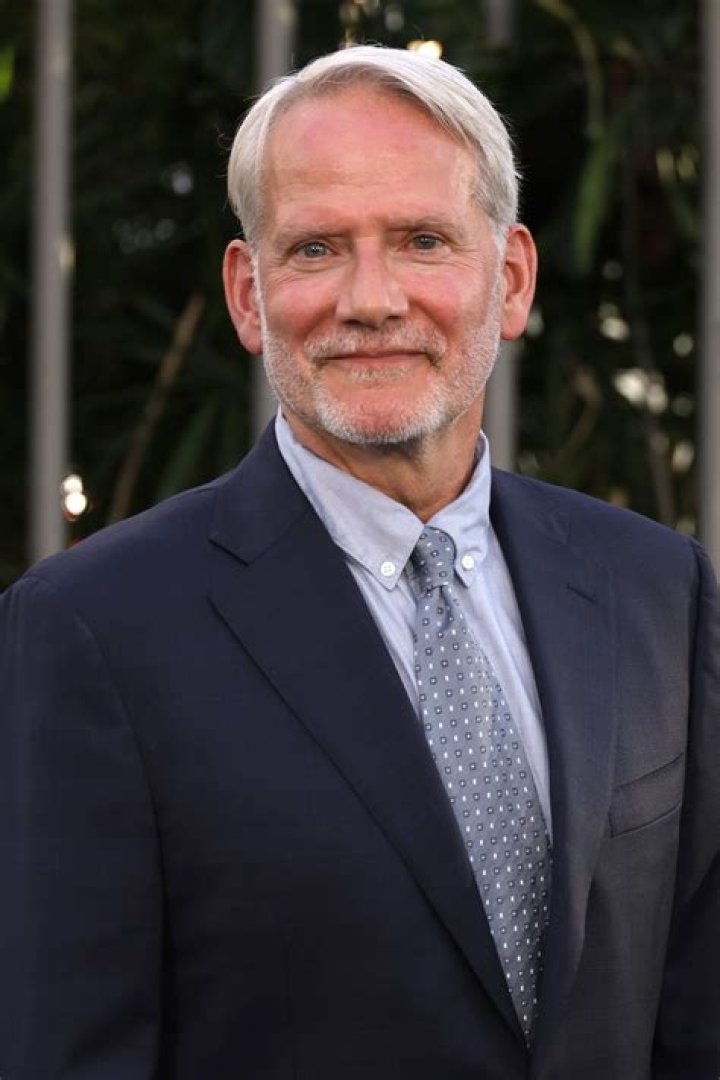 Campbell Scott Net Worth - Wiki, Age, Weight and Height, Relationships, Family, and More