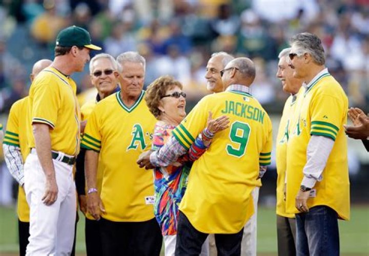 Catfish Hunter Net Worth - Wiki, Age, Weight and Height, Relationships, Family, and More