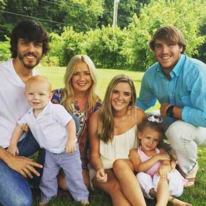 Chris Janson Wife- Kelly Lynn Marriage And Net Worth
