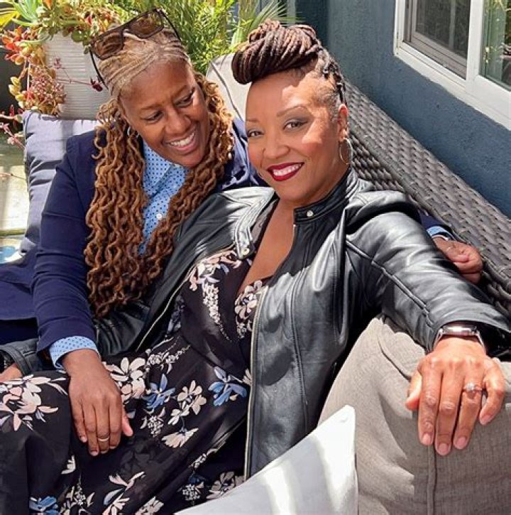 Chris Robinson Net Worth - Wiki, Age, Weight and Height, Relationships, Family, and More