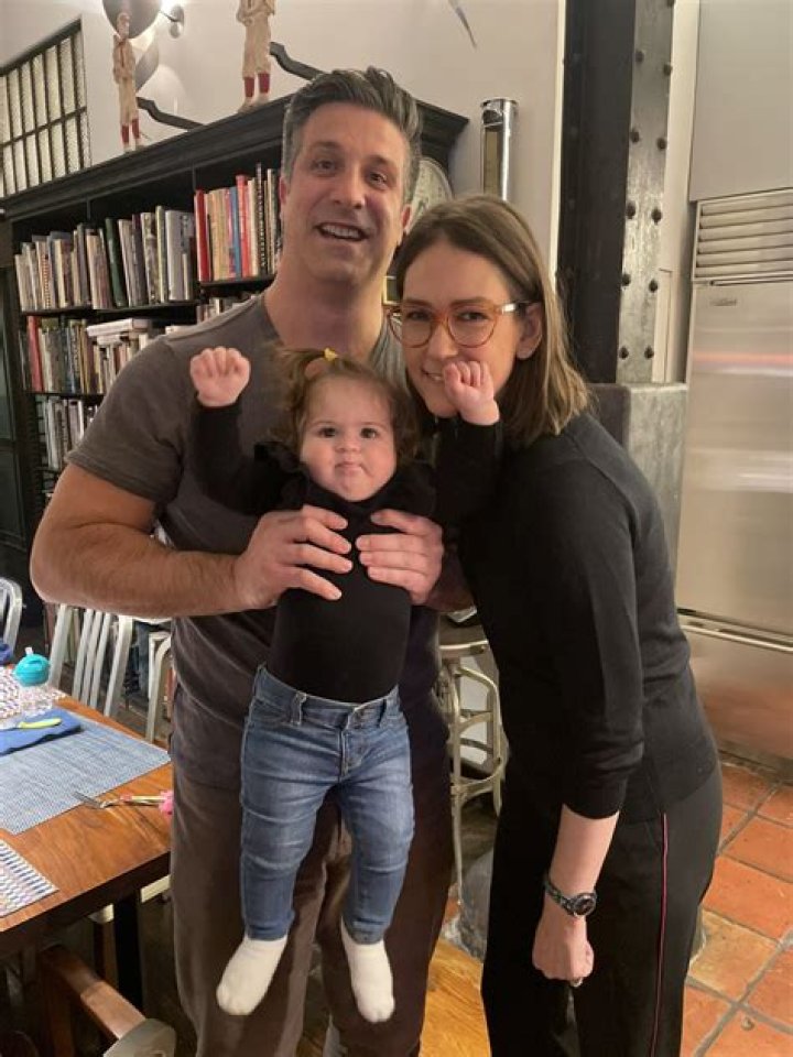 CNN's lead political anchor, Wоlf Вlіtzеr's Net Worth is $16 million; Shares a daughter with wife, Lynn.