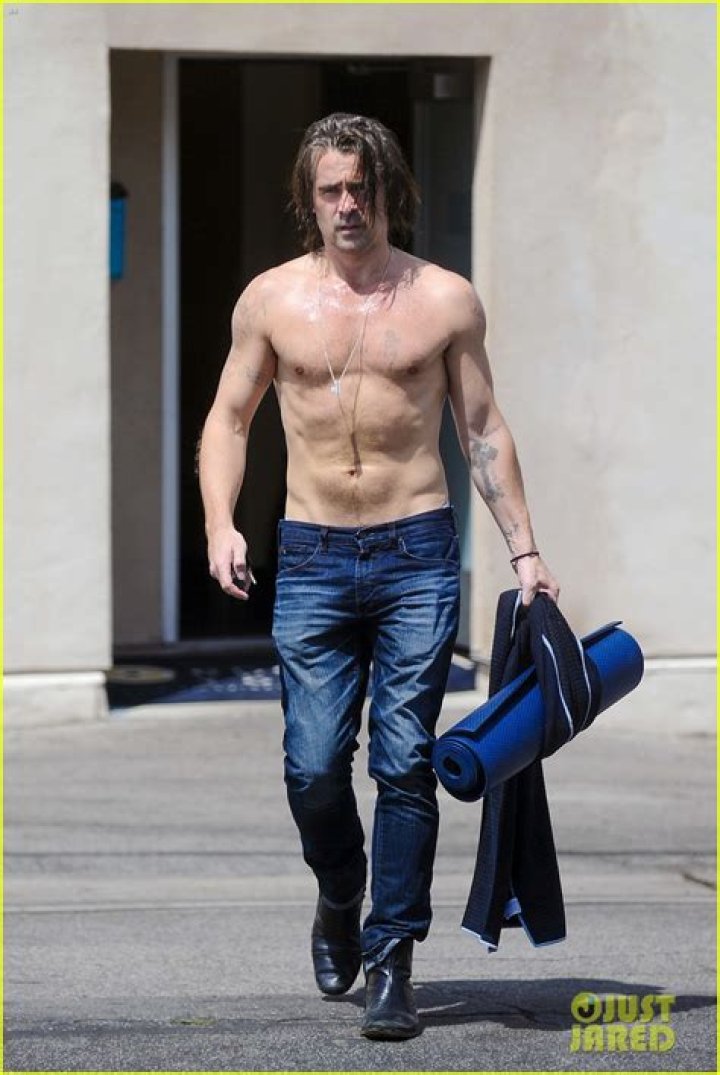 Colin Farrell, shirtless, sweaty and dirty in Dublin: would you hit it?