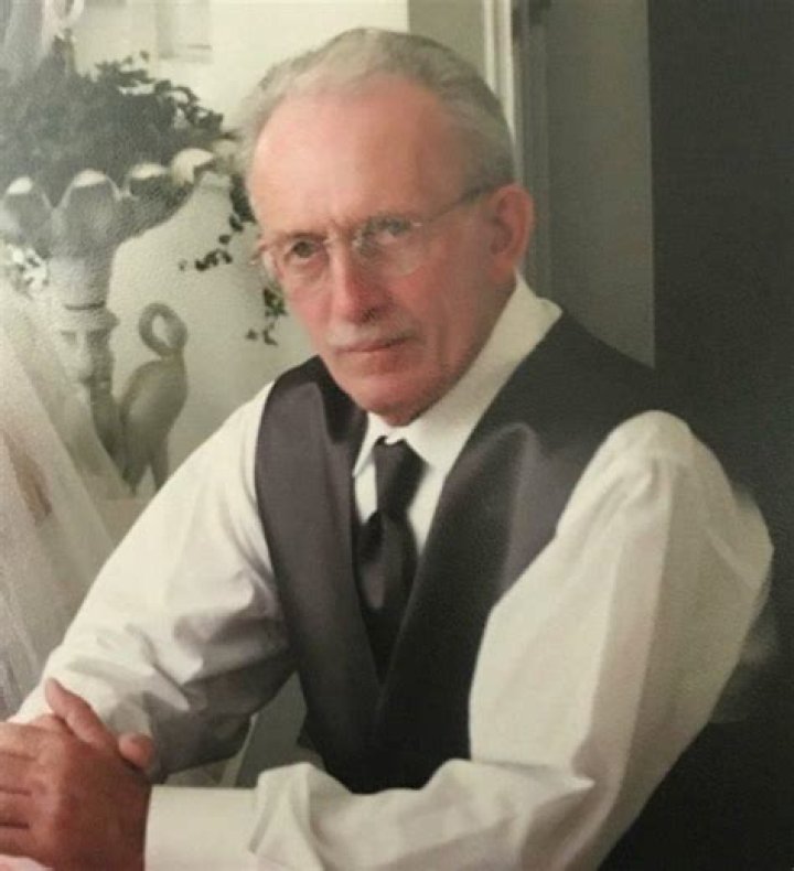 Connie Craig Carroll Wiki, Age, Married, HSN