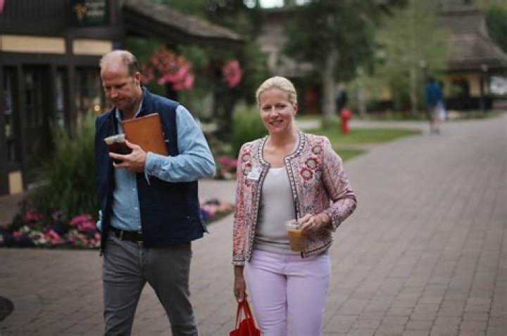 Cristina Stenbeck Net Worth - Wiki, Age, Weight and Height, Relationships, Family, and More