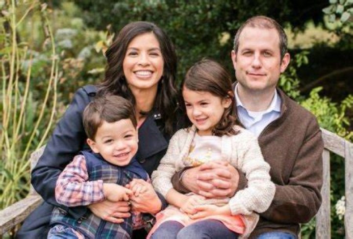 D.C Correspondent, Ylan Mui and her Husband is living happily with their kids