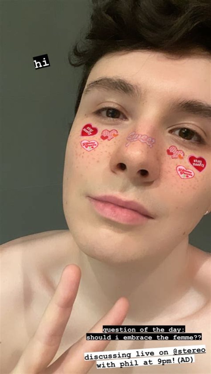 Dan Howell Net Worth, Dating, Phil Lester, Twitter, Instagram, Age