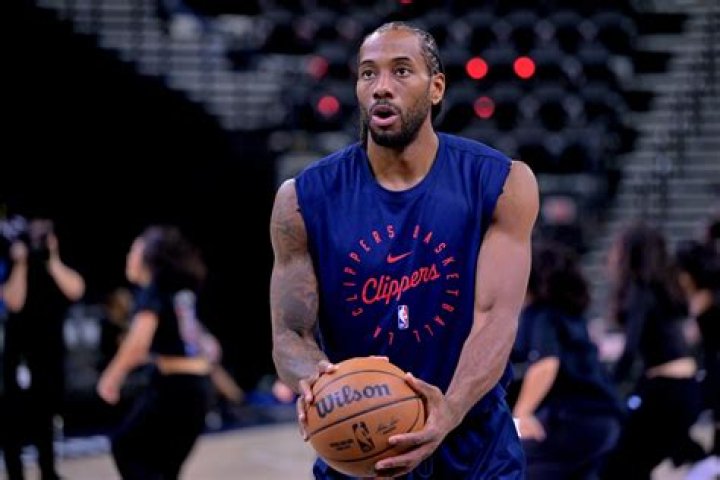 Darius Leonard Net Worth – Cars & Charity Works