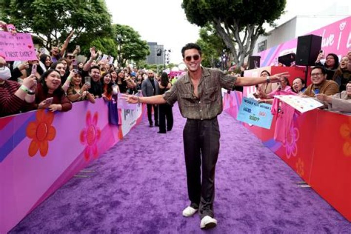 Darren Barnet Net Worth - Wiki, Age, Weight and Height, Relationships, Family, and More