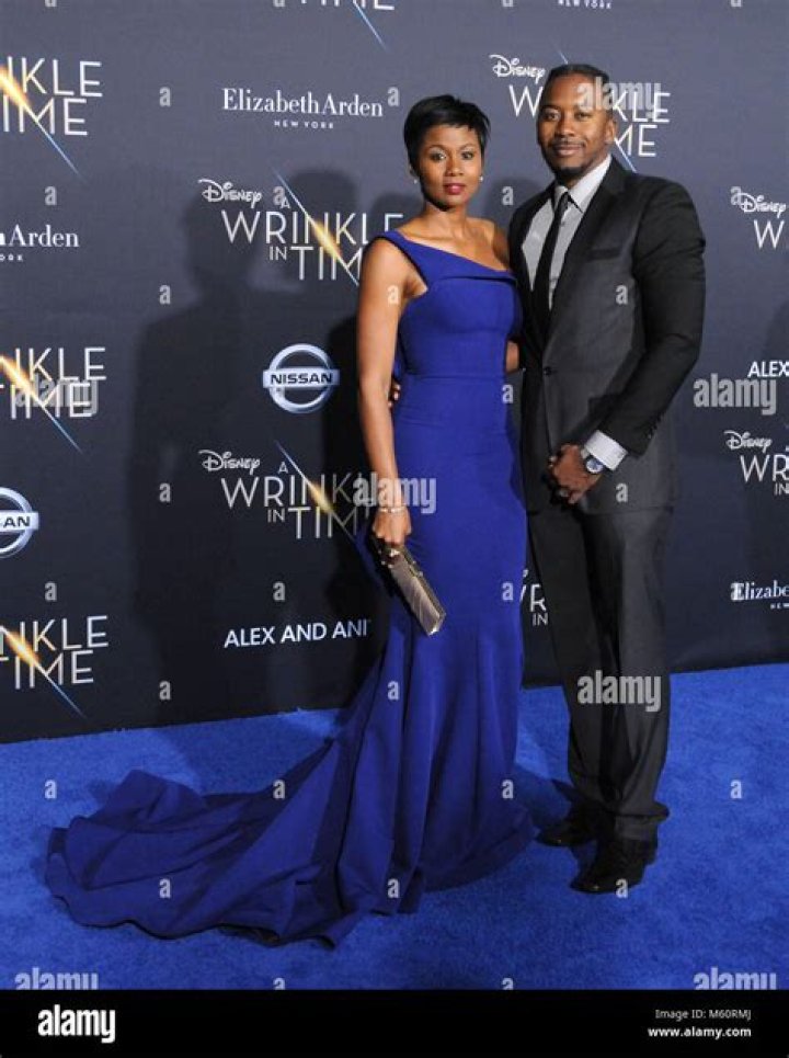 Emayatzy Corinealdi Married, Husband, Boyfriend, Height, Net Worth