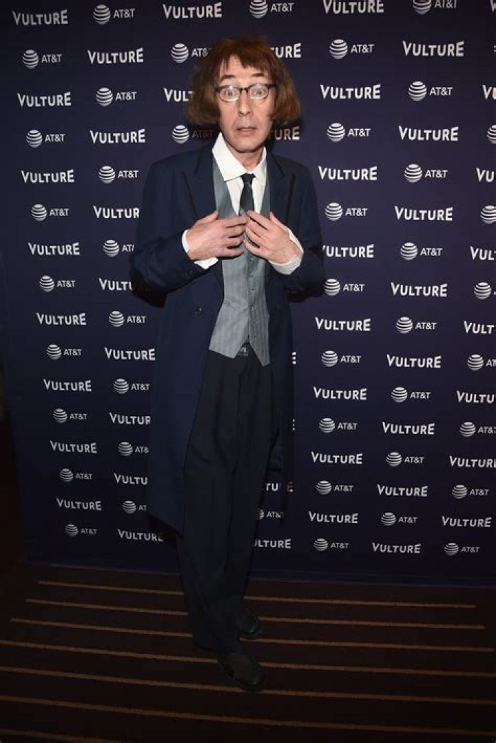 Emo Philips Net Worth - Wiki, Age, Weight and Height, Relationships, Family, and More