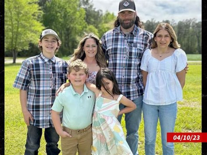 Exclusive: David Eason Claims That Jenelle Evans Was Unfaithful With 'Dozens of Guys' | Celebuzz