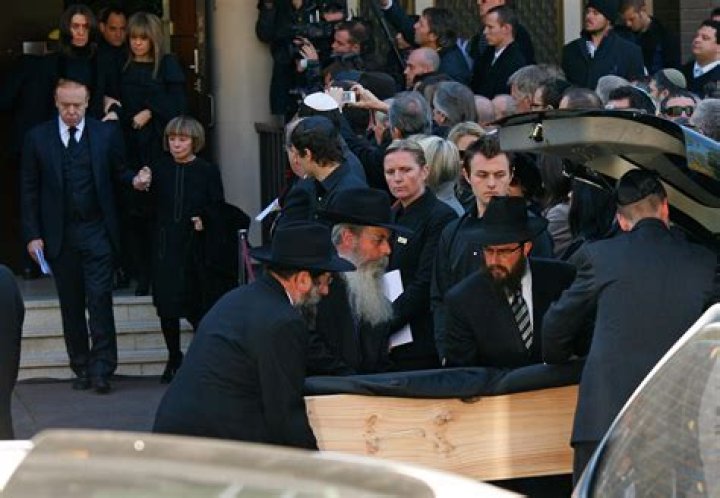 Fiona Geminder Net Worth - Wiki, Age, Weight and Height, Relationships, Family, and More