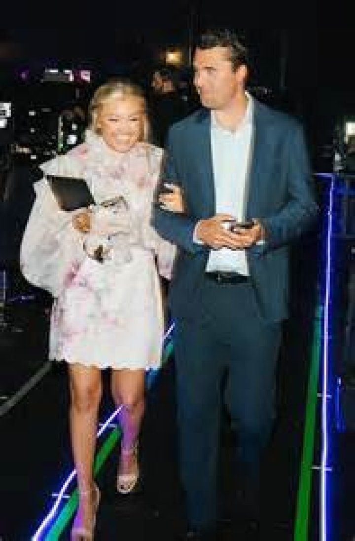 Five of Our Favorite Recent Erika Girardi Twitter Posts