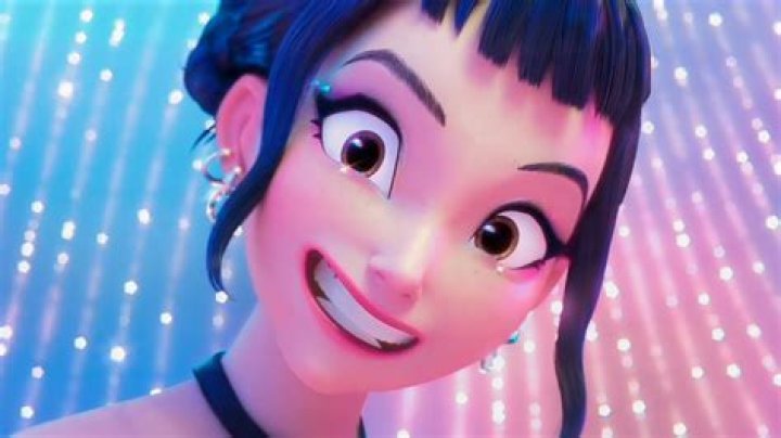 Get To Know Zoey Glazer