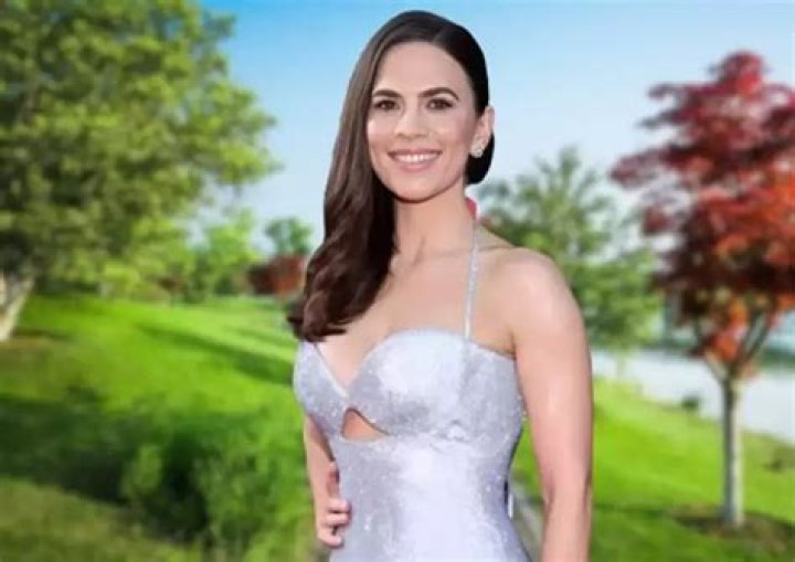 Hayley Atwell No Makeup Looks: Breast And Plastic Surgery