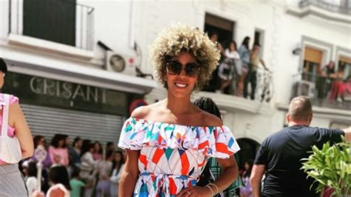 Is Dr. Zoe Gay? She Is Married to Stuart McKay and Has a Son