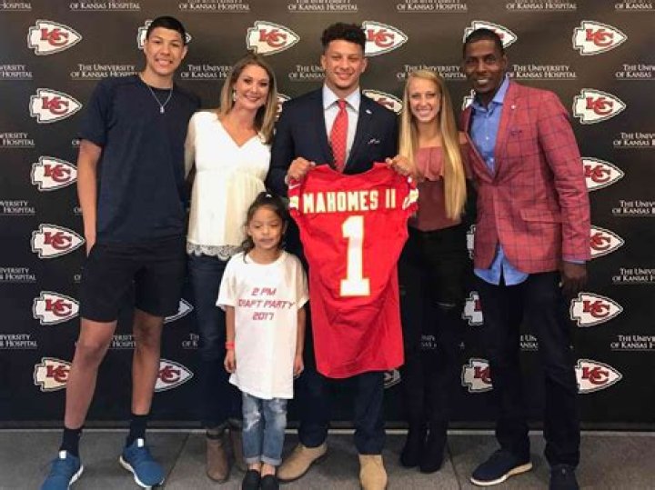 Jackson Mahomes Parents – Who Are Randi And Pat Mahomes? Siblings And Family Details