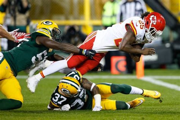 Jamaal Charles Net Worth - Wiki, Age, Weight and Height, Relationships, Family, and More