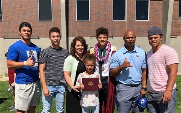 Jaren Hall Parents Kalin Hall And Hollie Hall: Ethnicity And Religion