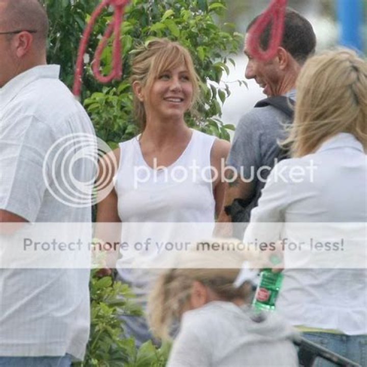 Jennifer Aniston starts production company and will star in most of the films