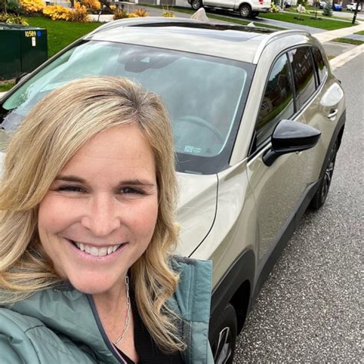 Jennifer Jones Net Worth - Wiki, Age, Weight and Height, Relationships, Family, and More