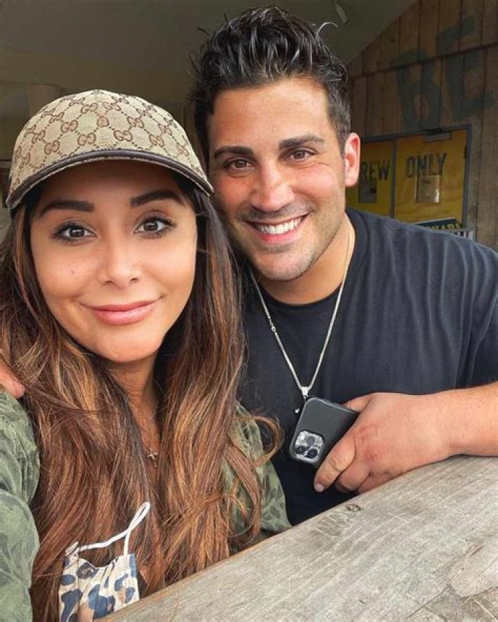 Jersey Shore Couple Splitting Up?