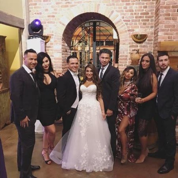 Jersey Shore Star Deena Nicole Cortese's Marital Status! KNow About Her Husband, Wedding, Baby, Dad, Ethnicity, Instagram, Age, Net Worth, & More.