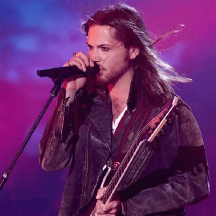 Jesse Kramer - Age, Bio, Wiki, Net Worth, Girlfriend, Relationship