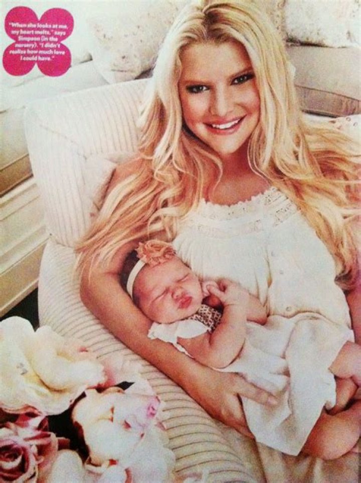 Jessica Simpson finally gave birth to baby girl Maxwell Drew Johnson