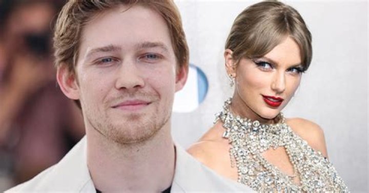 Joe Alwyn claims that Taylor Swift doesn’t really have a private plane…?