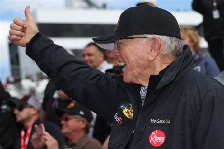 Joe Gibbs Net Worth - Wiki, Age, Weight and Height, Relationships, Family, and More