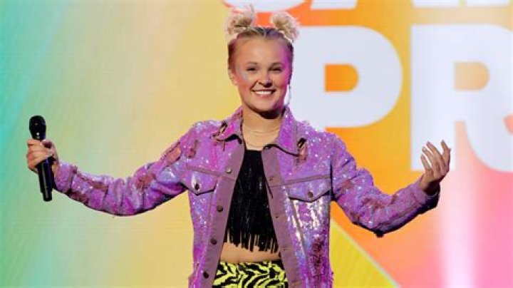 JoJo Siwa names the ‘rudest celebrity’ she’s ever met: Candace Cameron Bure