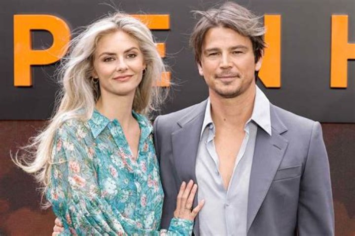 Josh Hartnett is expecting his first child with English girlfriend Tamsin Egerton