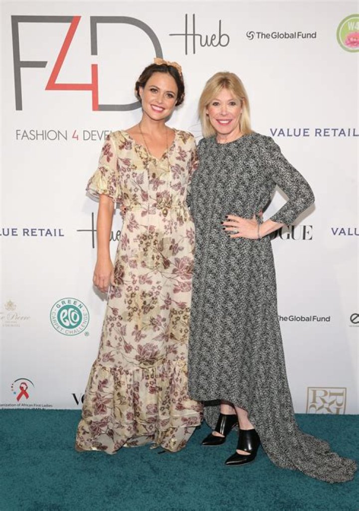 Josie Maran Net Worth - Wiki, Age, Weight and Height, Relationships, Family, and More