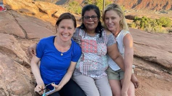 	Julie Bowen on the hiker rescue: My sister went to med school, I did nothing	